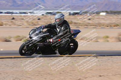 media/Dec-10-2023-SoCal Trackdays (Sun) [[0ce70f5433]]/Turn 9 Inside Set 2 (1115am)/